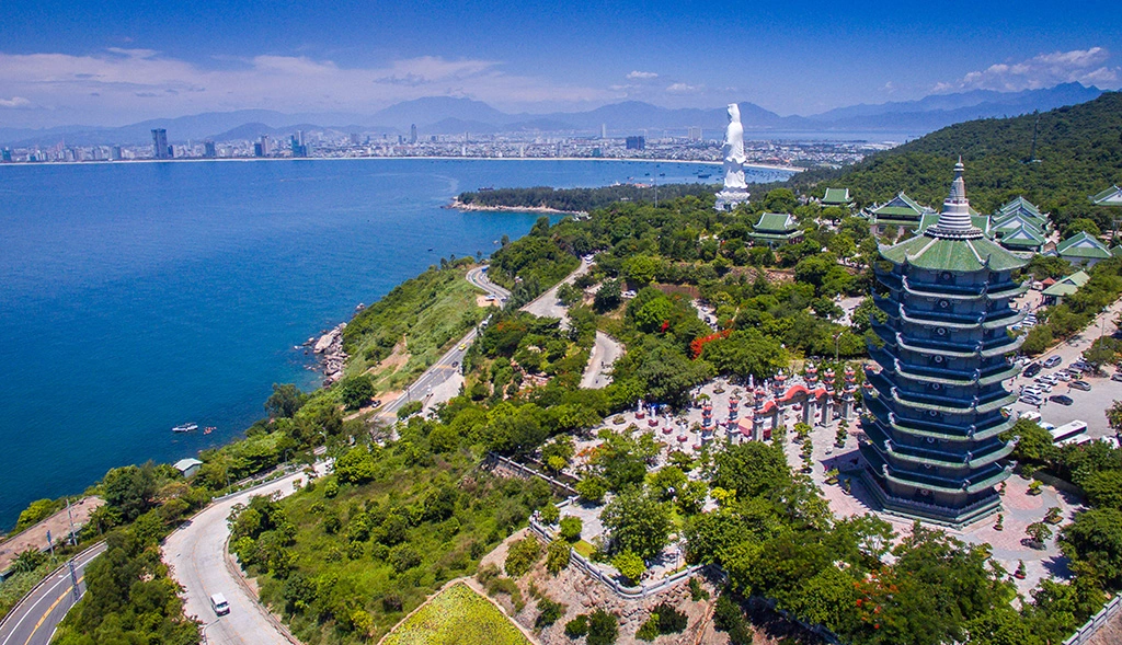 Da Nang Bay view from Linh Ung Pagoda