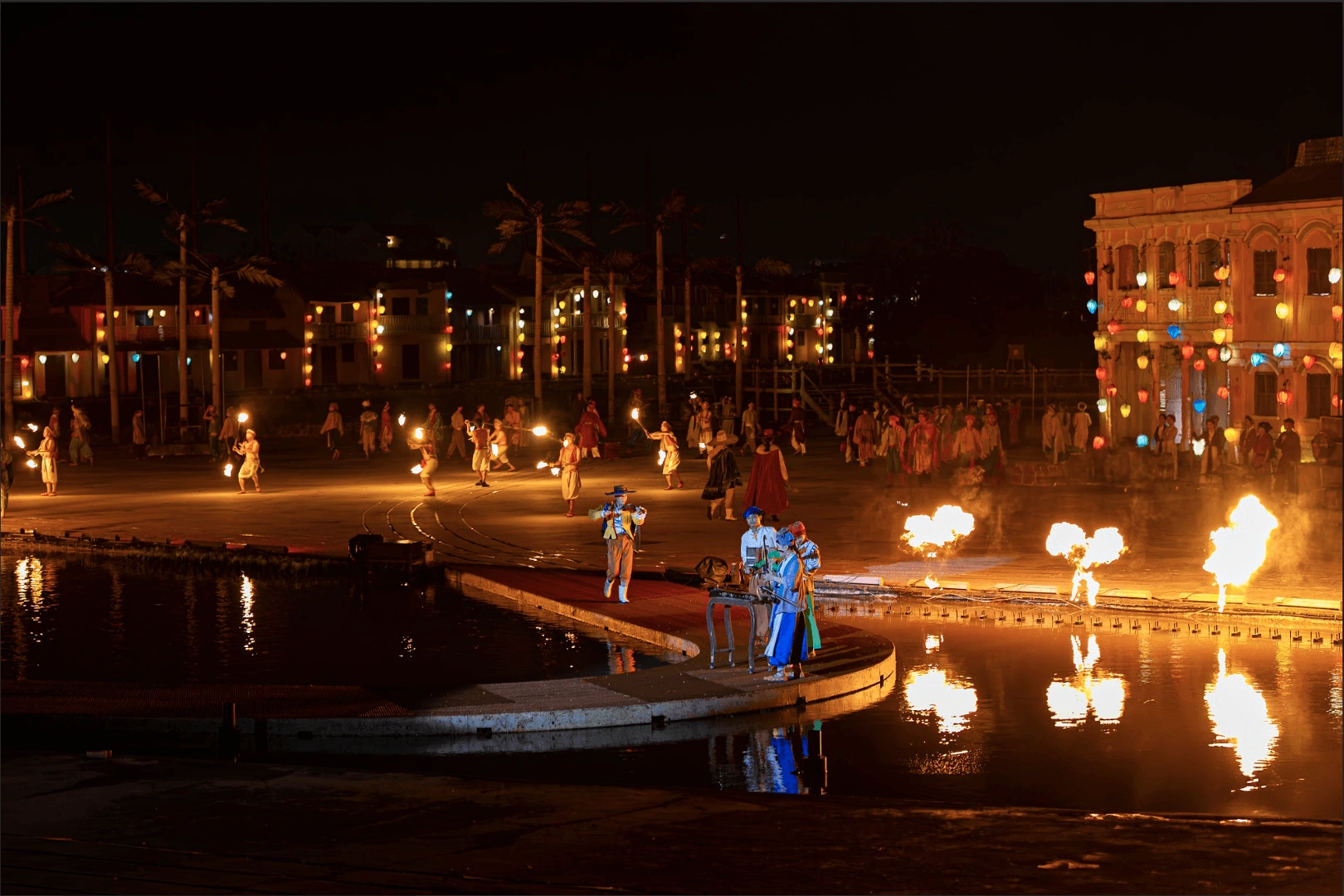 Fire performance at Hoi An Memories Show theme park